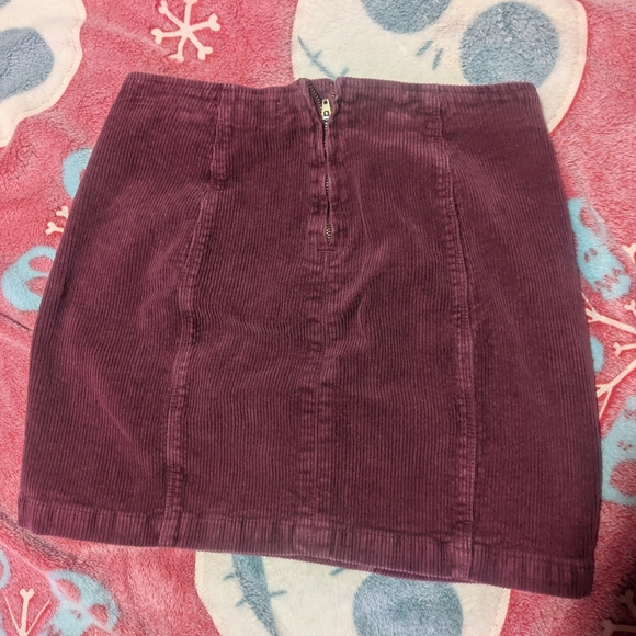 Maroon corduroy PacSun skirt - Picture 3 of 3